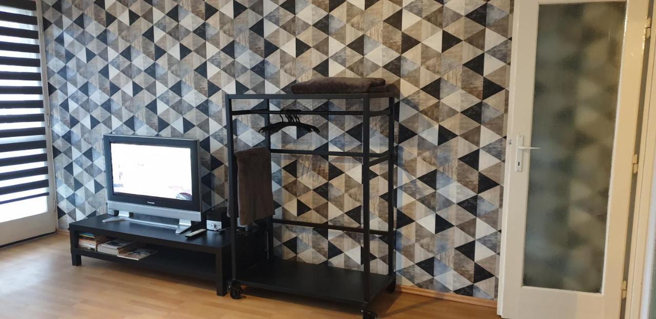 Central Apartman Salgótarján Zewnętrze zdjęcie